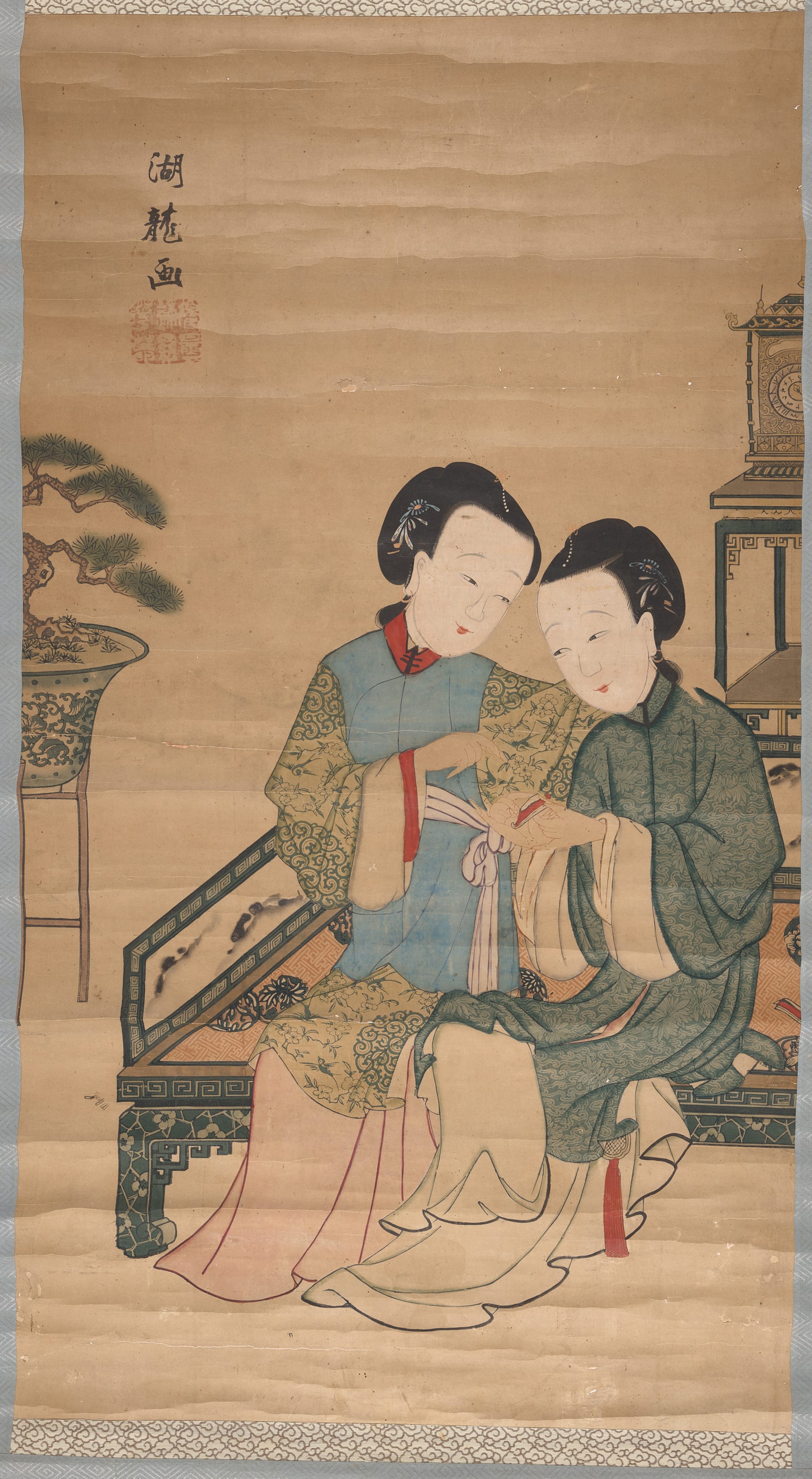 Floral phone wallpaper from a print: Two Beauties Inspect a Golden Lotus, China, 1736–95 — Cleveland Museum of Art